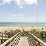 Bright 2br With Private Balcony - Beach, By Hopstays Apartment
