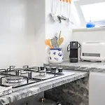شقة Bright 2br With Private Balcony - Beach, By Hopstays البوفيرا
