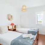 Bright 2br With Private Balcony - Beach, By Hopstays شقة *