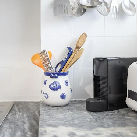 Апартаменты Bright 2br With Private Balcony - Beach, By Hopstays Албуфейра