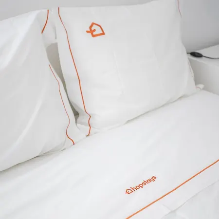 Апартаменты Bright 2br With Private Balcony - Beach, By Hopstays *